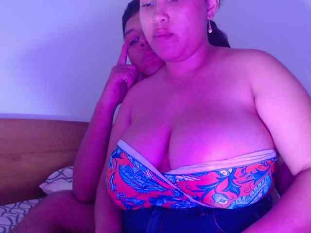 Aaron-AnnCams69 webcam