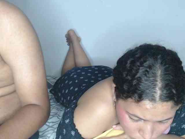 Aaron-AnnCams69 webcam