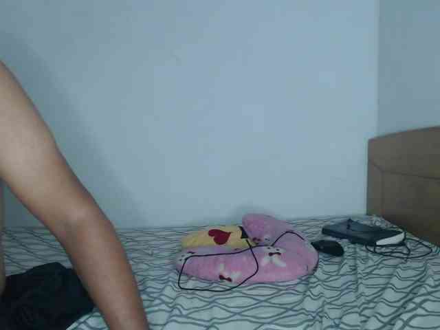Aaron-AnnCams69 webcam
