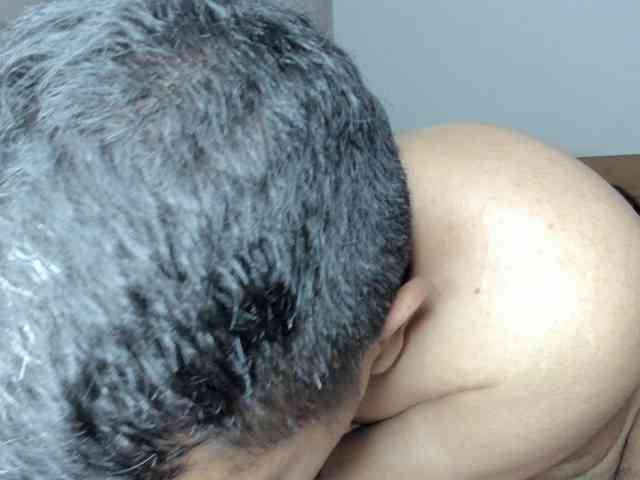 Aaron-AnnCams69 webcam