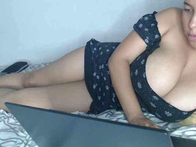 Aaron-AnnCams69 webcam