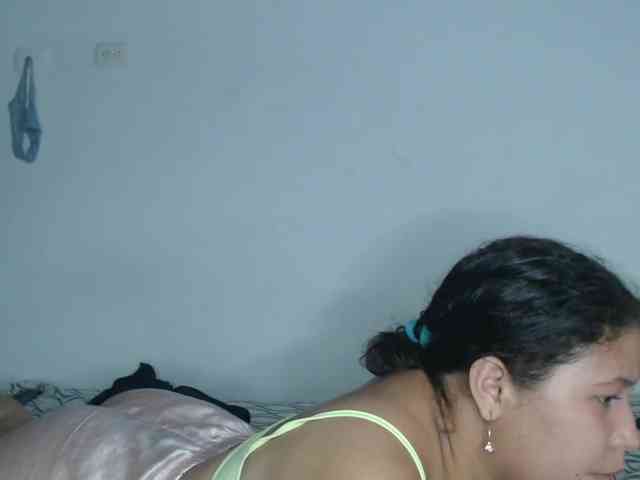 Aaron-AnnCams69 webcam