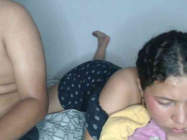 Aaron-AnnCams69 webcam