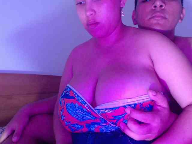 Aaron-AnnCams69 webcam