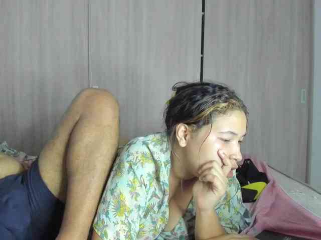 Aaron-AnnCams69 webcam