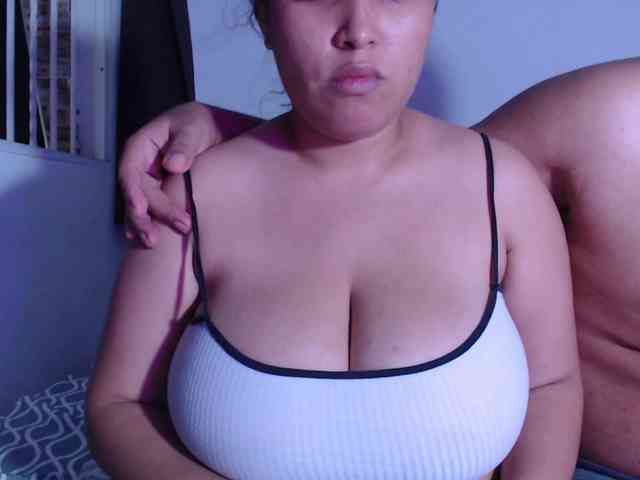 Aaron-AnnCams69 webcam