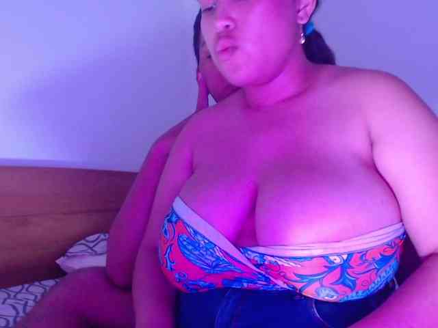 Aaron-AnnCams69 webcam