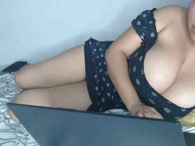 Aaron-AnnCams69 webcam