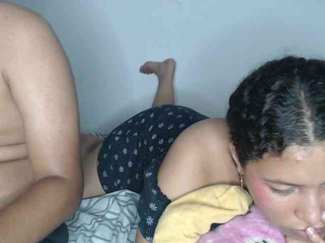 Aaron-AnnCams69 webcam