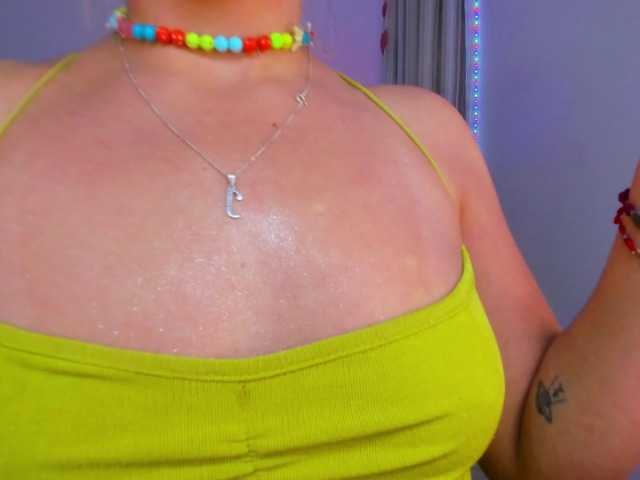 valerygarciaa's BongaCams show and profile