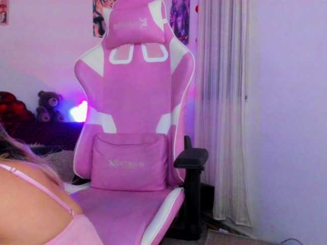 valerygarciaa's BongaCams show and profile