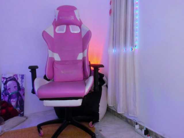 valerygarciaa's BongaCams show and profile