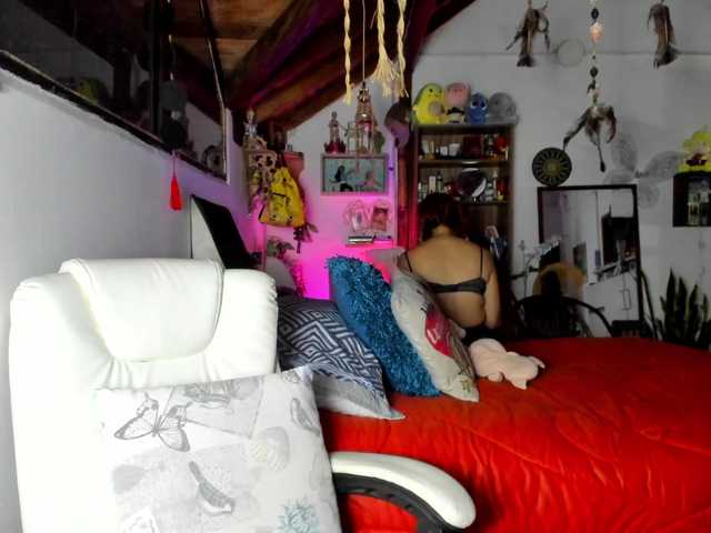 SmilingSalor's BongaCams show and profile