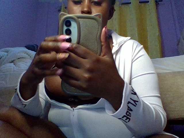 curvysexy's BongaCams show and profile