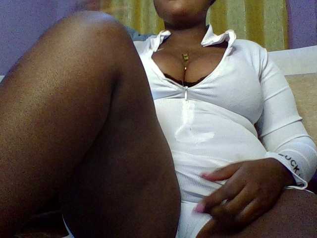 curvysexy's BongaCams show and profile