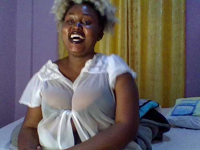 curvysexy's BongaCams show and profile