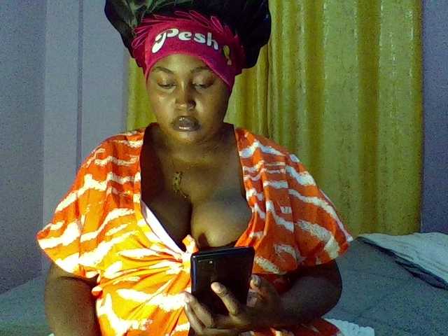 curvysexy's BongaCams show and profile