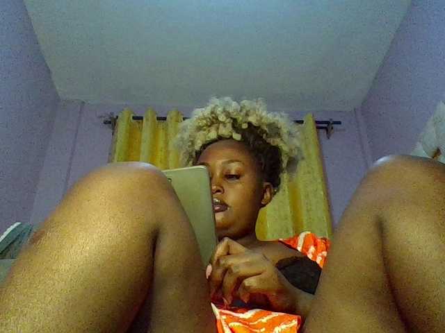 Curvysexy from BongaCams