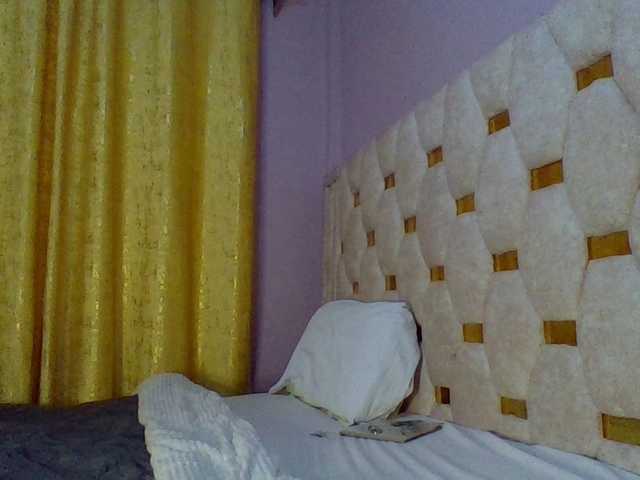 curvysexy's BongaCams show and profile