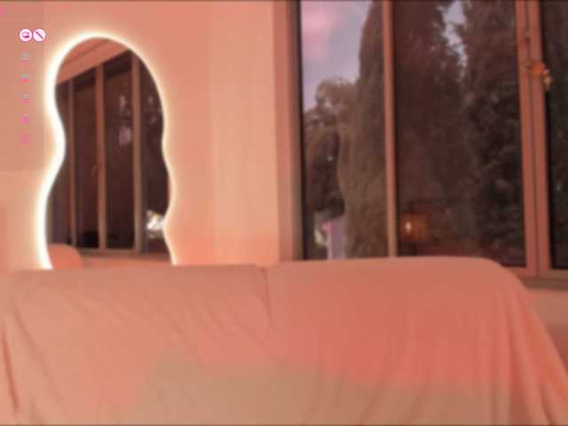  Gisellee-Roy chat room