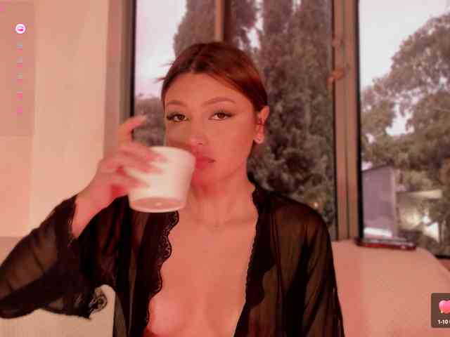 Gisellee-Roy webcam