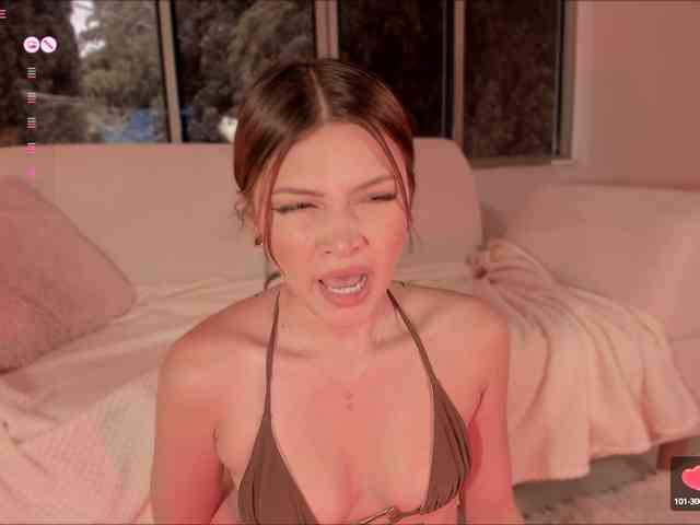 Gisellee-Roy webcam