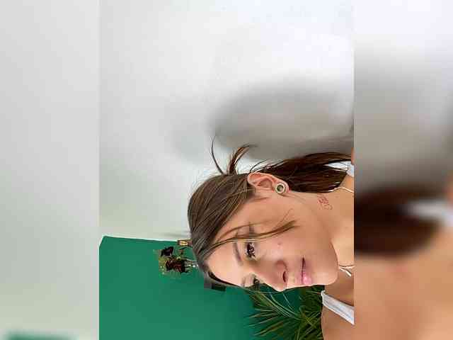 Gisellee-Roy webcam