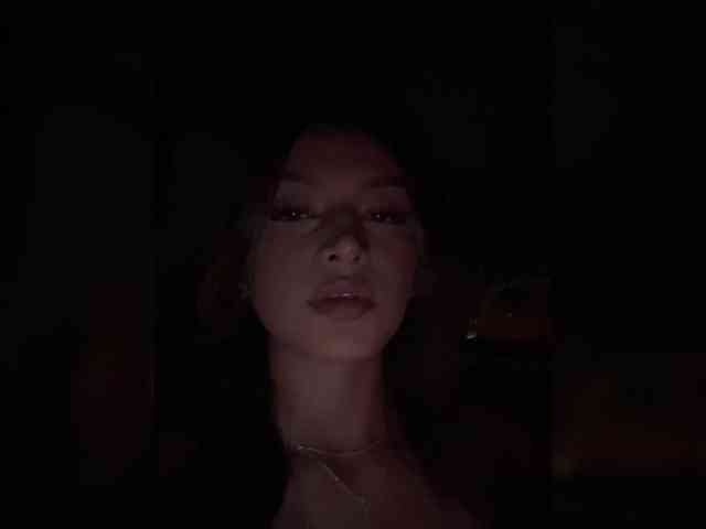 Gisellee-Roy webcam