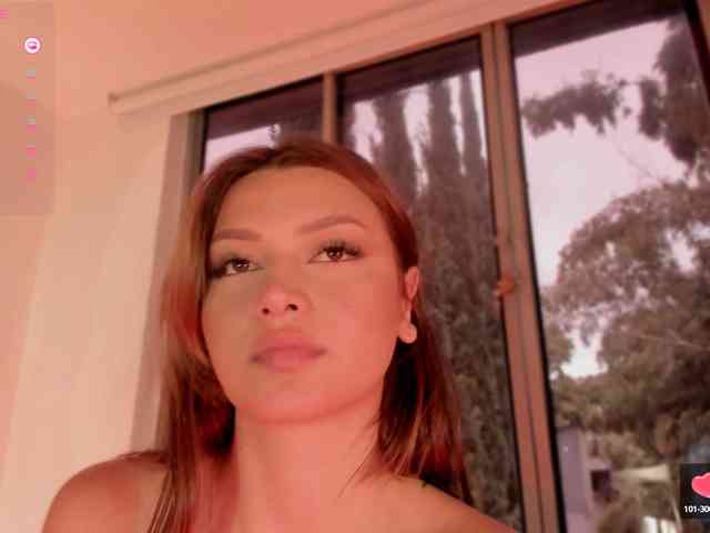 Gisellee-Roy webcam