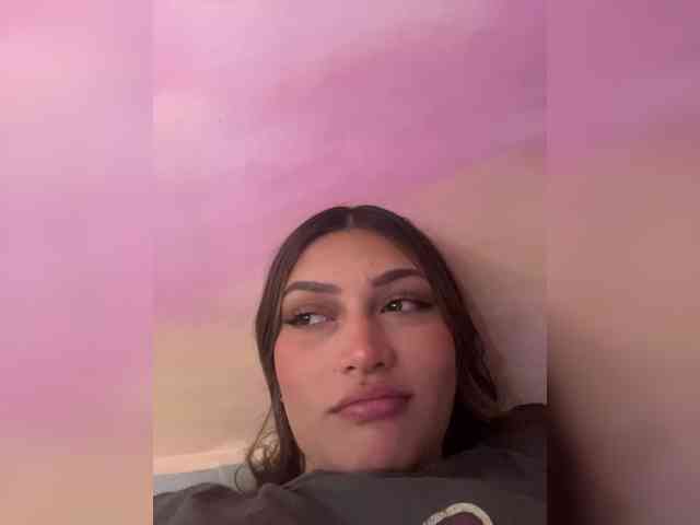 Gisellee-Roy webcam