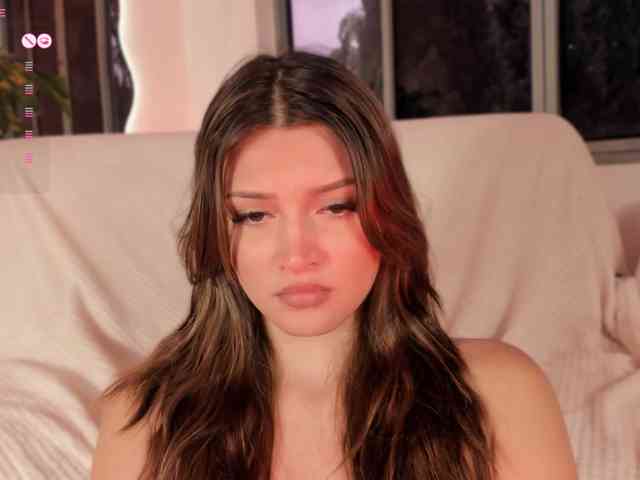 Gisellee-Roy webcam