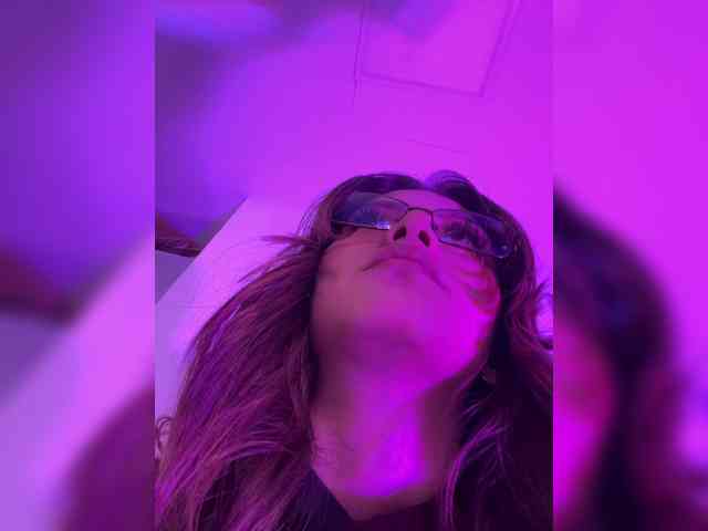 Gisellee-Roy webcam