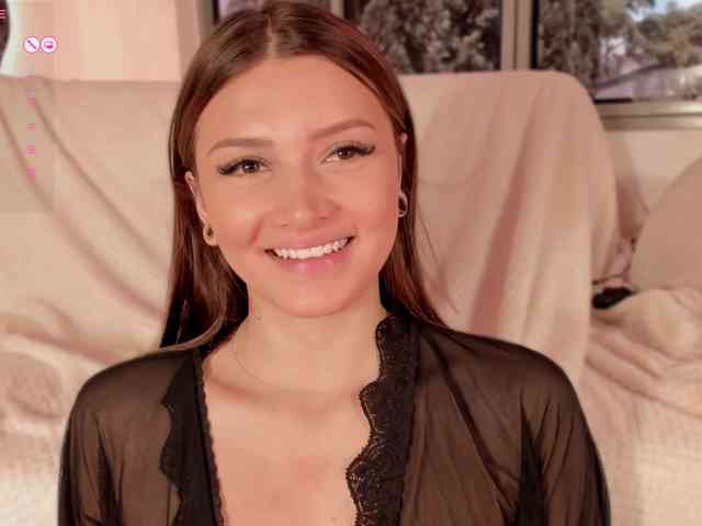 Gisellee-Roy webcam