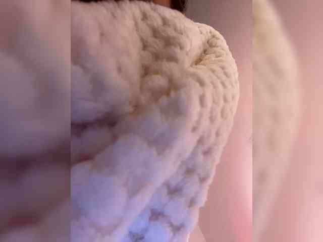 Gisellee-Roy webcam