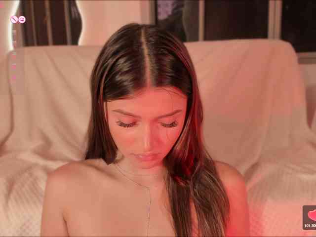 Gisellee-Roy webcam