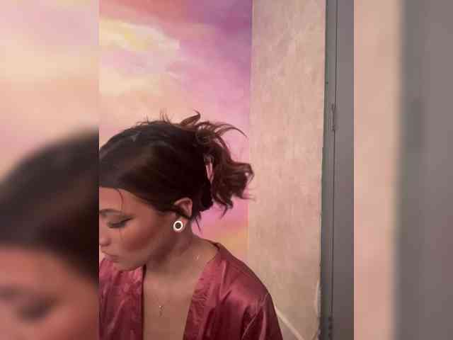 Gisellee-Roy webcam
