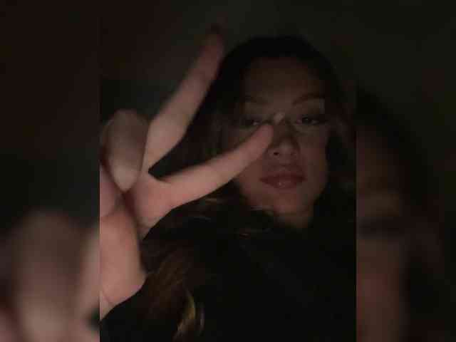 Gisellee-Roy webcam