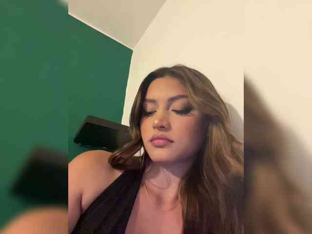 Gisellee-Roy webcam