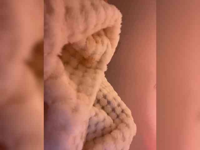 Gisellee-Roy webcam