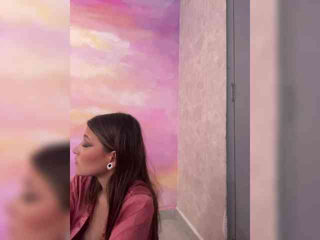 Gisellee-Roy webcam