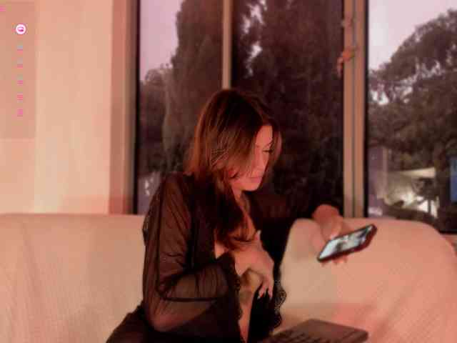 Gisellee-Roy webcam