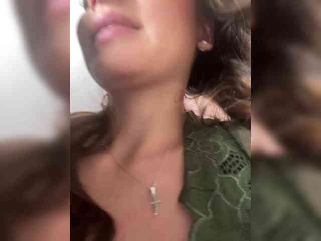Gisellee-Roy webcam