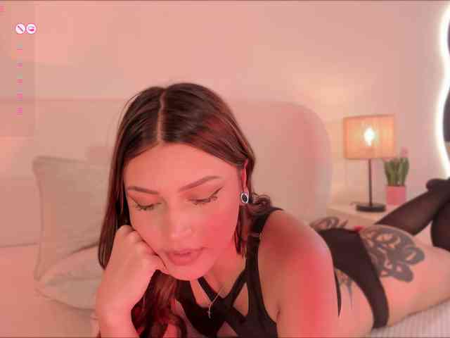 Gisellee-Roy webcam