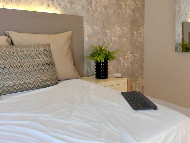 JadaKai's BongaCams show and profile