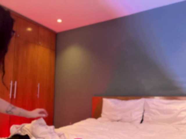 NikaV9ro's BongaCams show and profile