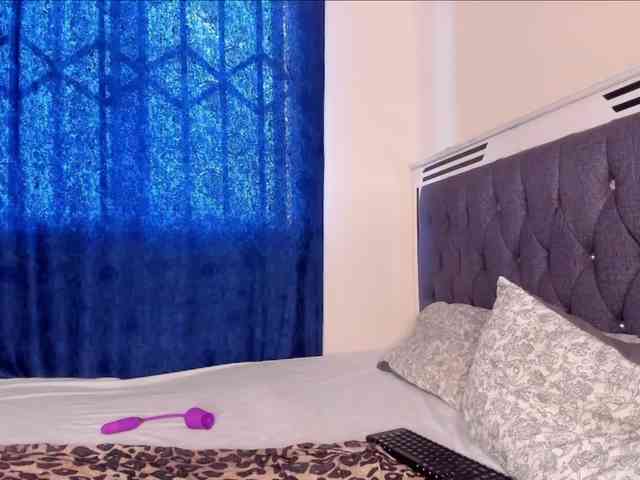 JasminQuin webcam