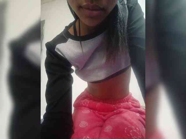 Tinah69 webcam