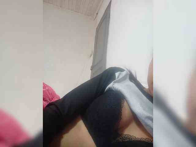 Tinah69 webcam
