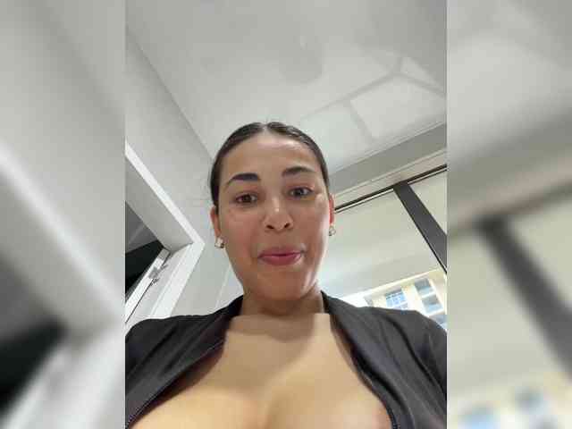 live chat room Talilia