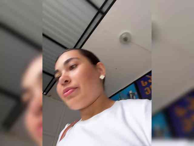 wlcm2talilia webcam
